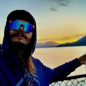 Meet your Posher, Marshall